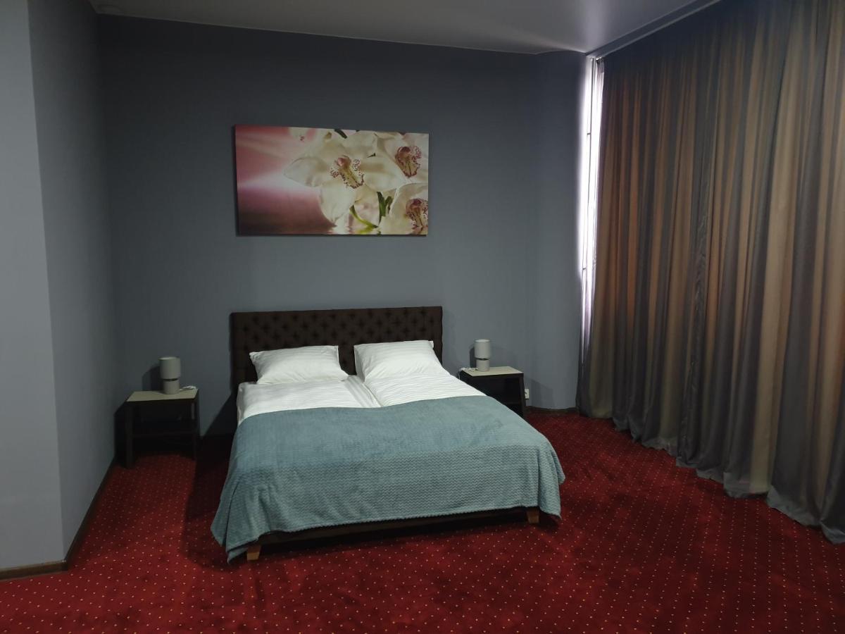 Lex Trend Hotel Irpiny Kültér fotó