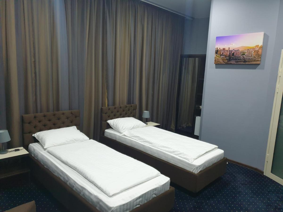 Lex Trend Hotel Irpiny Kültér fotó