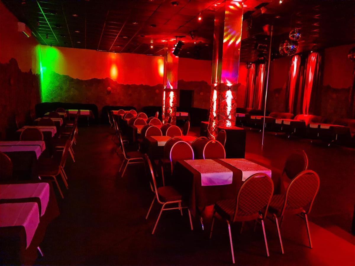 Lex Trend Hotel Irpiny Kültér fotó