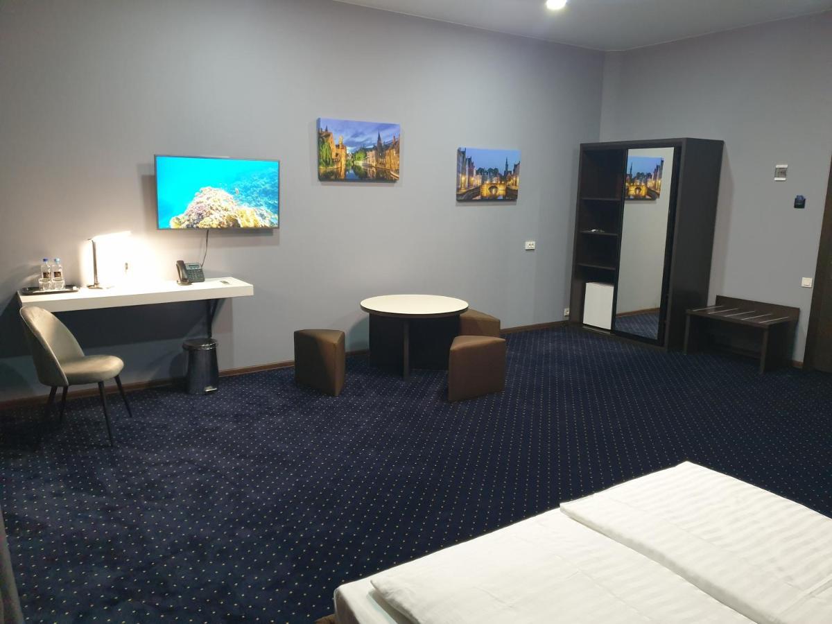 Lex Trend Hotel Irpiny Kültér fotó