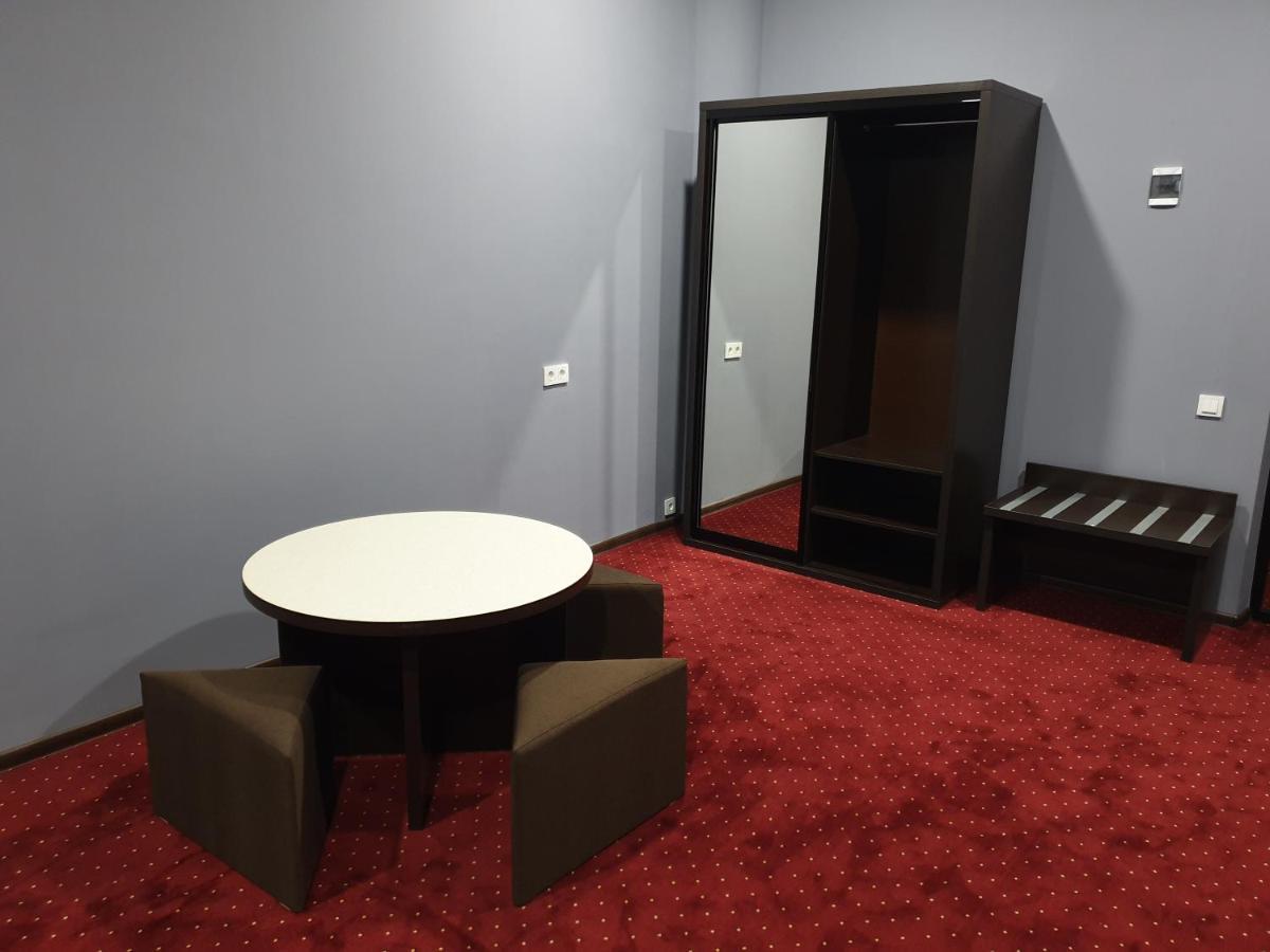 Lex Trend Hotel Irpiny Kültér fotó
