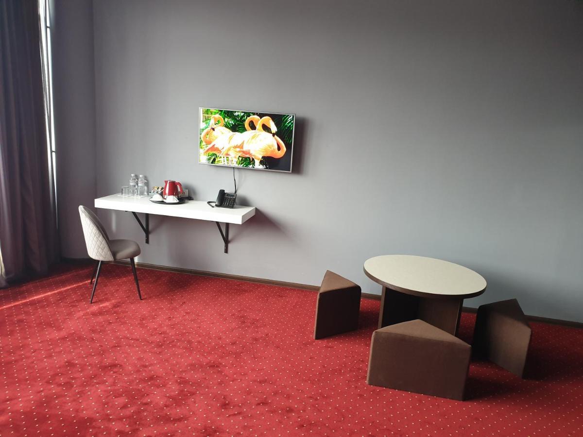 Lex Trend Hotel Irpiny Kültér fotó