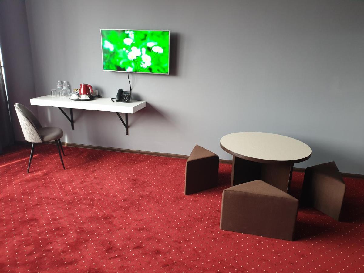 Lex Trend Hotel Irpiny Kültér fotó