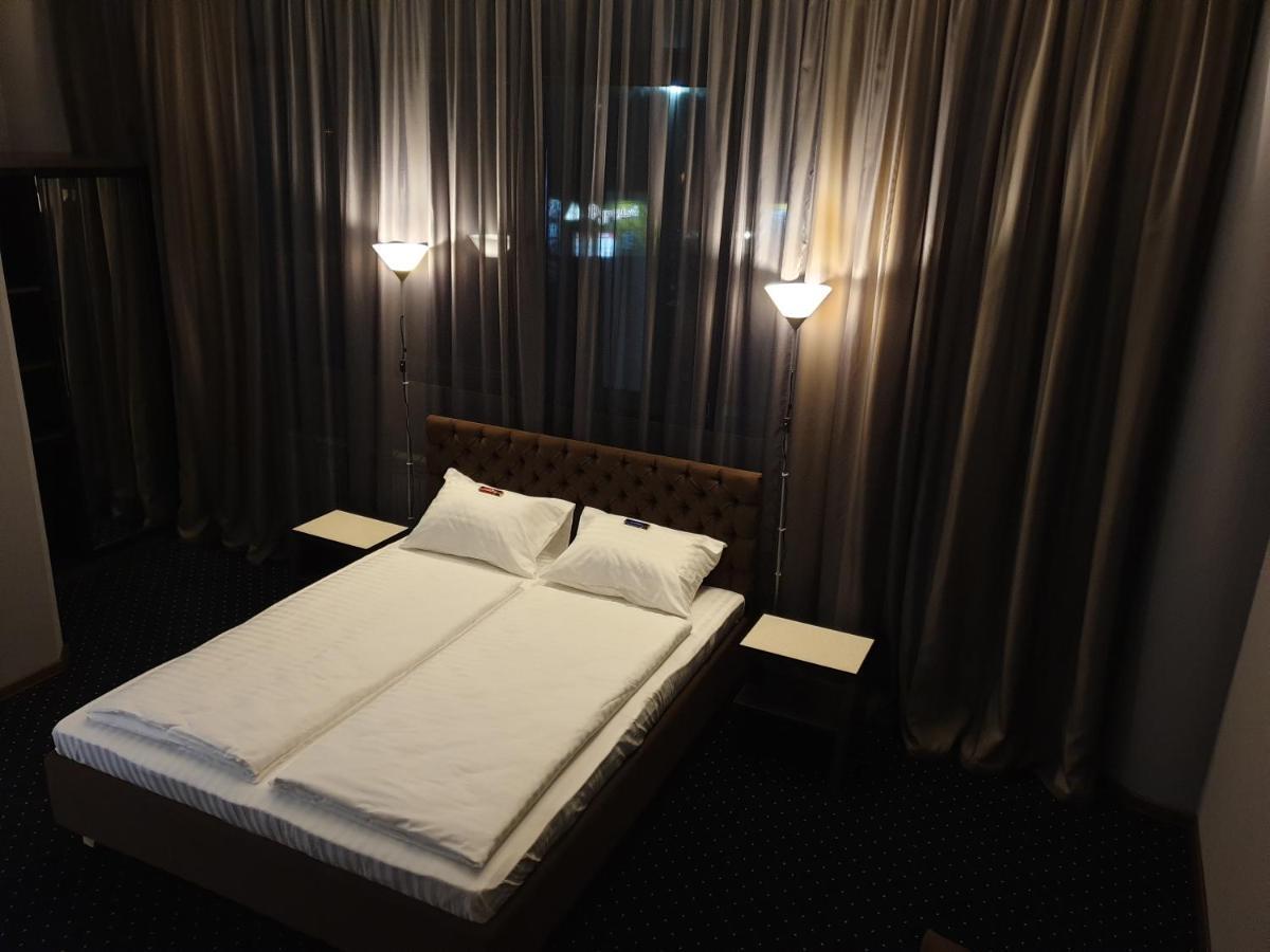 Lex Trend Hotel Irpiny Kültér fotó