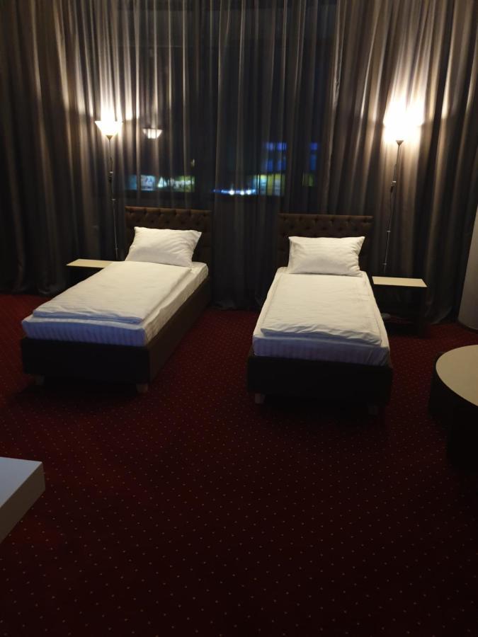 Lex Trend Hotel Irpiny Kültér fotó